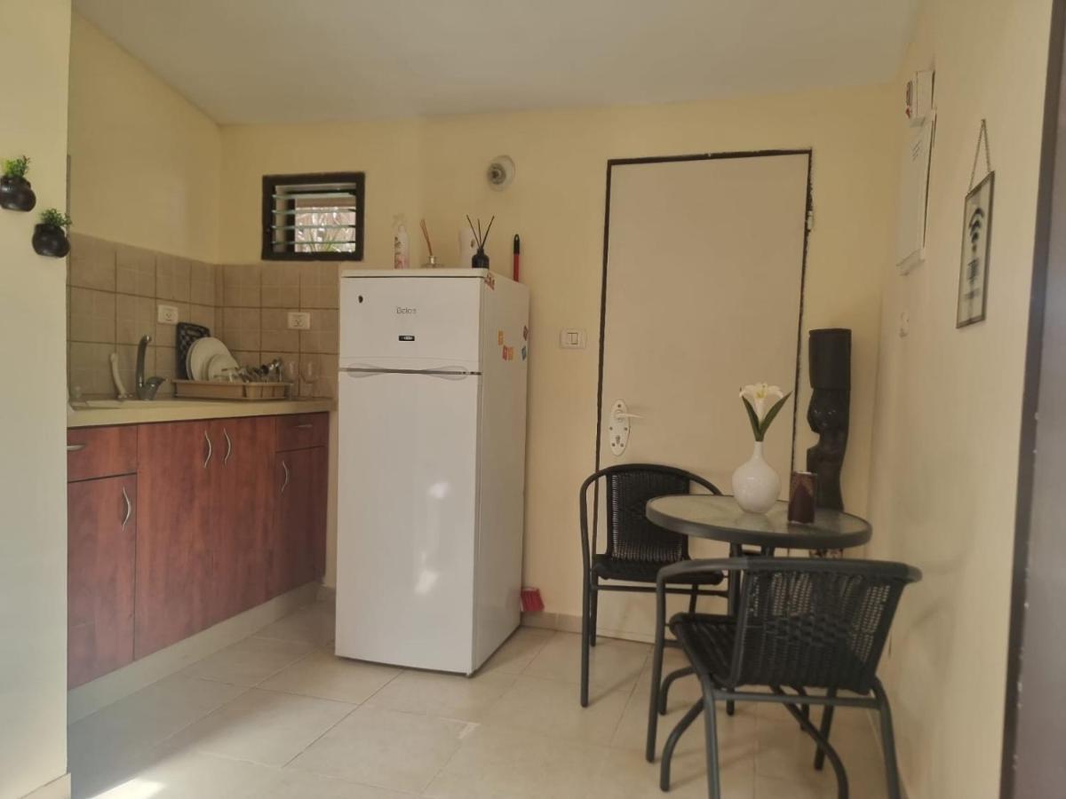 B&B Amit 18 Minutes From The Airport - אירוח כפרי עמית 18 דקות משדה תעופה Petach Tikva 외부 사진